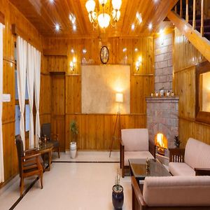 The Manora Woods - Private Hill Top, Gethiya, Nainital